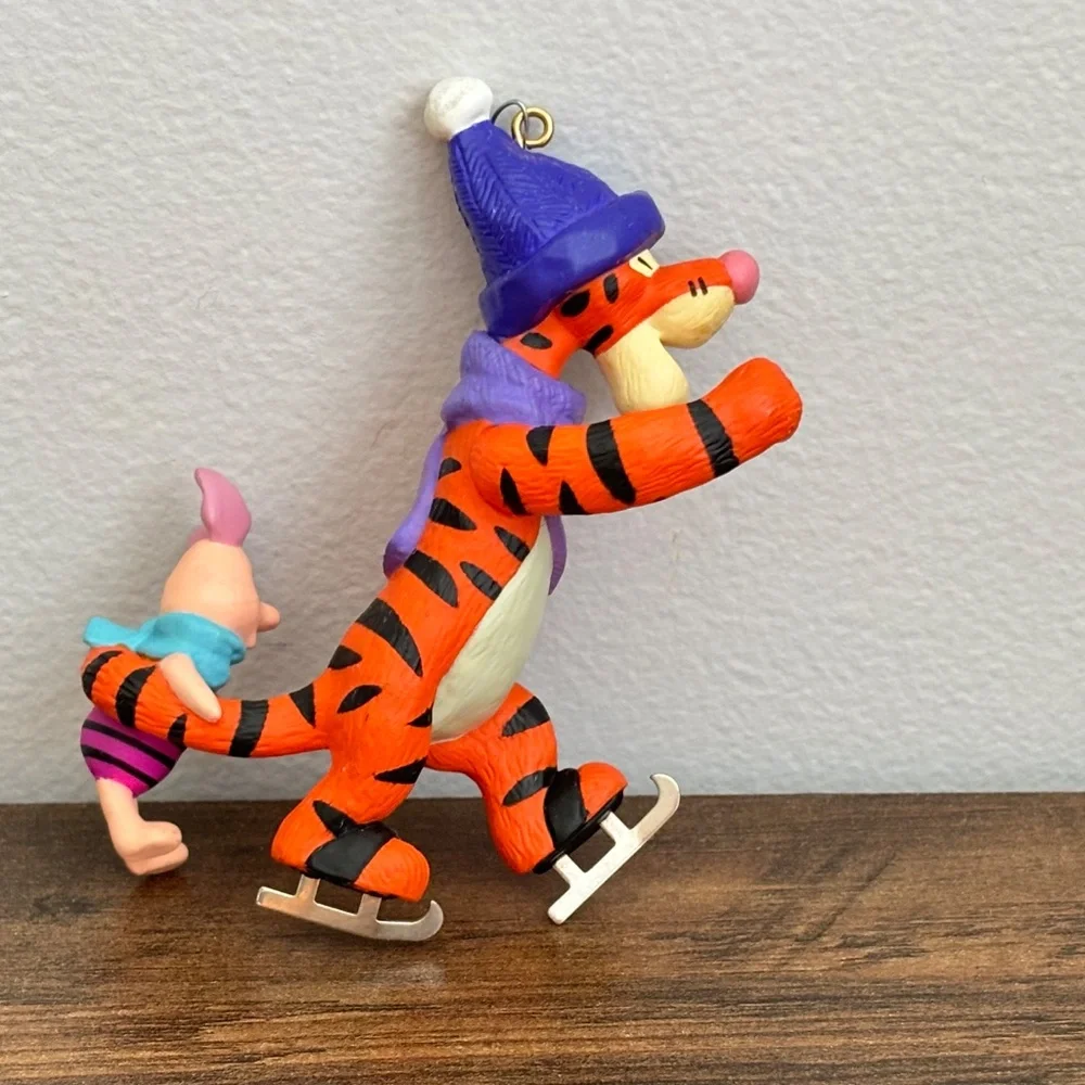Vintage HALLMARK Keepsake 1993 TIGGER PIGLET Winnie The Pooh CHRISTMAS ORNAMENT